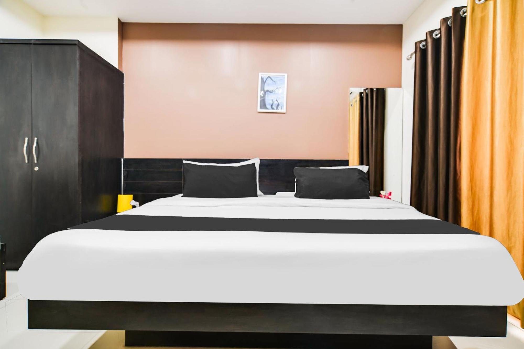 Super Collection O Indore Near Omax City 1 Kanadiya Ngoại thất bức ảnh
