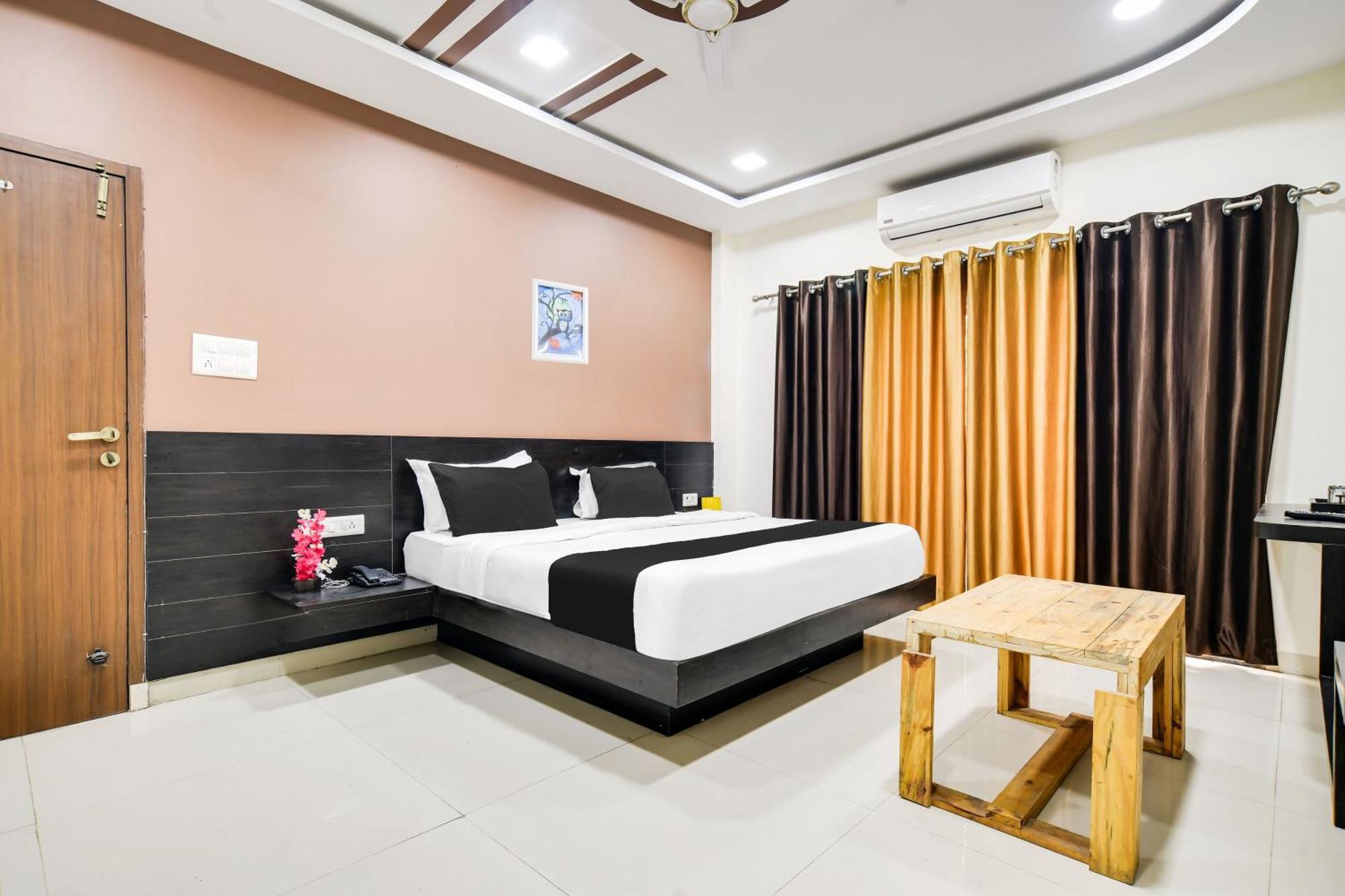 Super Collection O Indore Near Omax City 1 Kanadiya Ngoại thất bức ảnh